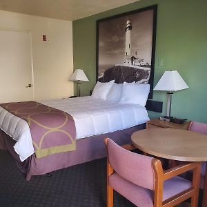 Queen Room Mobility Access or Non-Smoking
